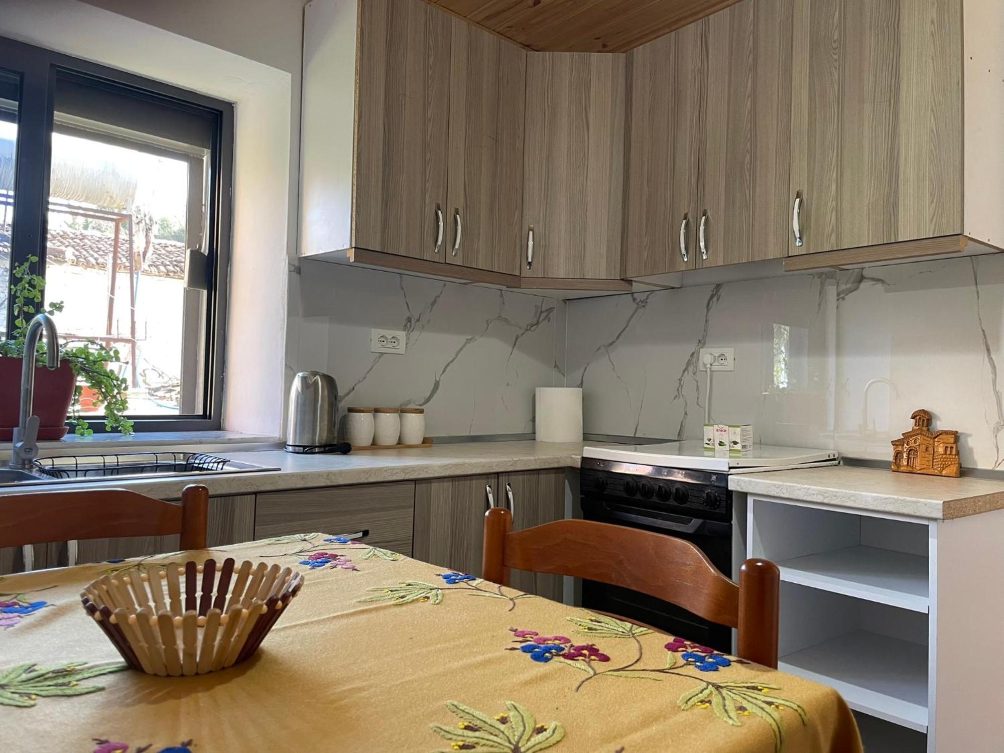 Guesthouse Kroi City Center Berat Extérieur photo